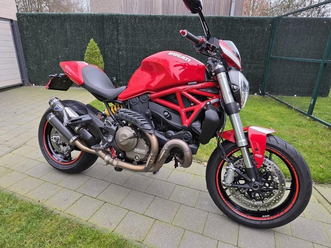 Ducati Monster 821 - Termignoni - 8300Km - Gekeurd - Top*, Motoren, Motoren | Ducati, 2 cilinders, Meer dan 35 kW, 820 cc, Traction Control