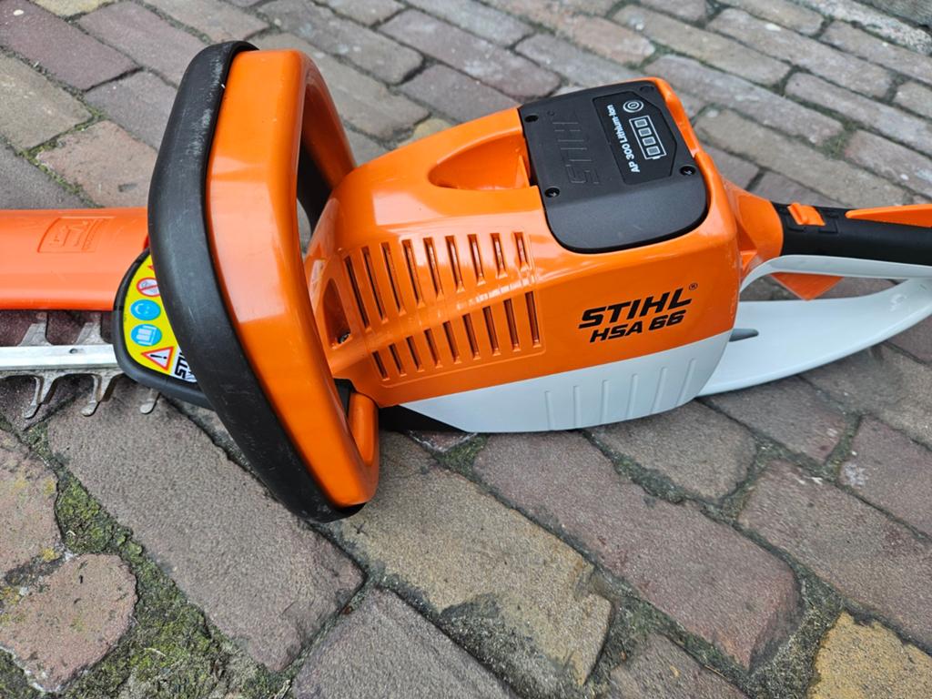 Stihl hsa66 (body voor AP)zeer netjes, amper 40 uur gedraaid, Jardin & Terrasse, Taille-haies, Enlèvement, Batterie