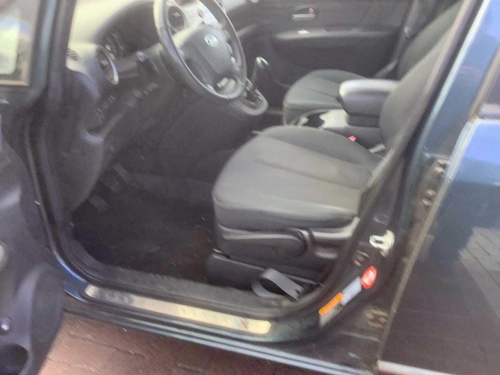 2009 Kia Carens 2.0 CVVT X-ecutive Personenauto, Monovolume, Gebruikt, Bedrijf, Euro 4