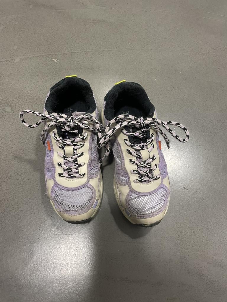 Sneakers violettes taille 31 de ZARA, Enfants & Bébés, Garçon, Enlèvement ou Envoi, Comme neuf, Zara