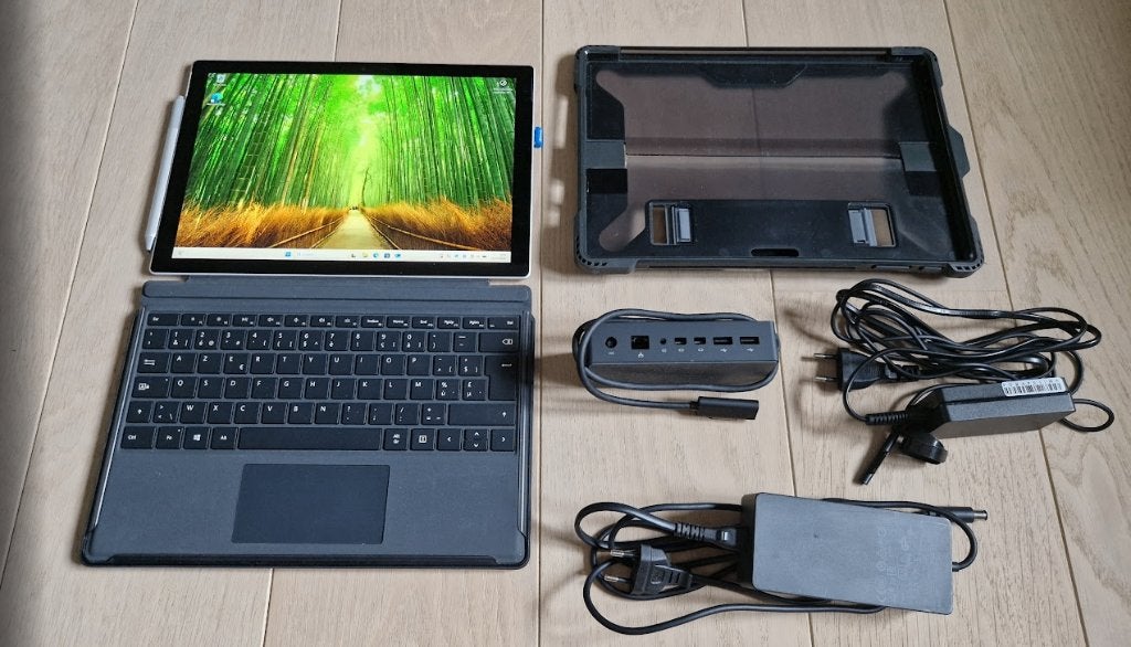 Microsoft Surface Pro 5, 128 GB, Niet werkend, Wi-Fi, 13 inch of meer