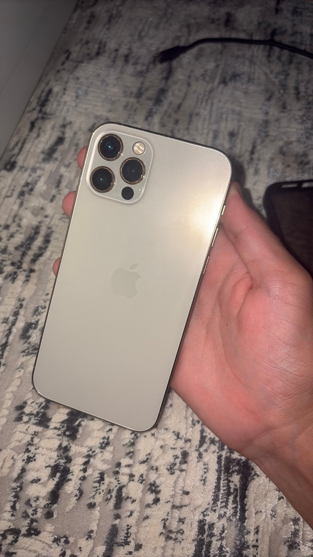 Iphone 12 pro goud, Télécoms, Téléphonie mobile | Housses, Coques & Façades | Apple iPhone, Enlèvement, Ne fonctionne pas, Doré