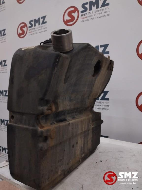 Occ Réservoir AdBlue 62L Iveco Stralis 41298228, Utilisé, Iveco, Systèmes à carburant