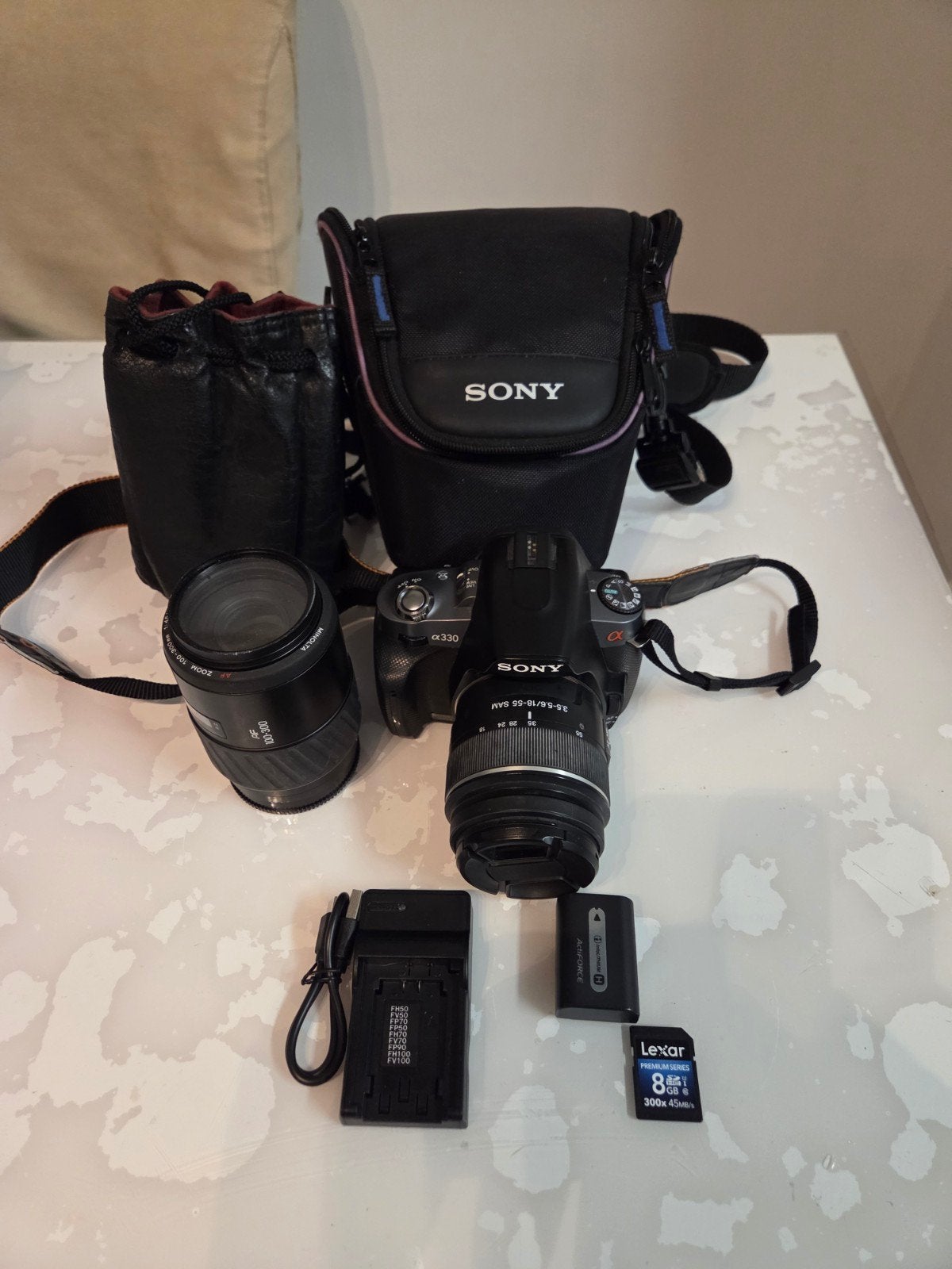 SONY ALPHA A330 + 2 OBJECTIFS (18-55MM + ZOOM 100-300MM) PAC, Enlèvement, Carte mémoire, Sony