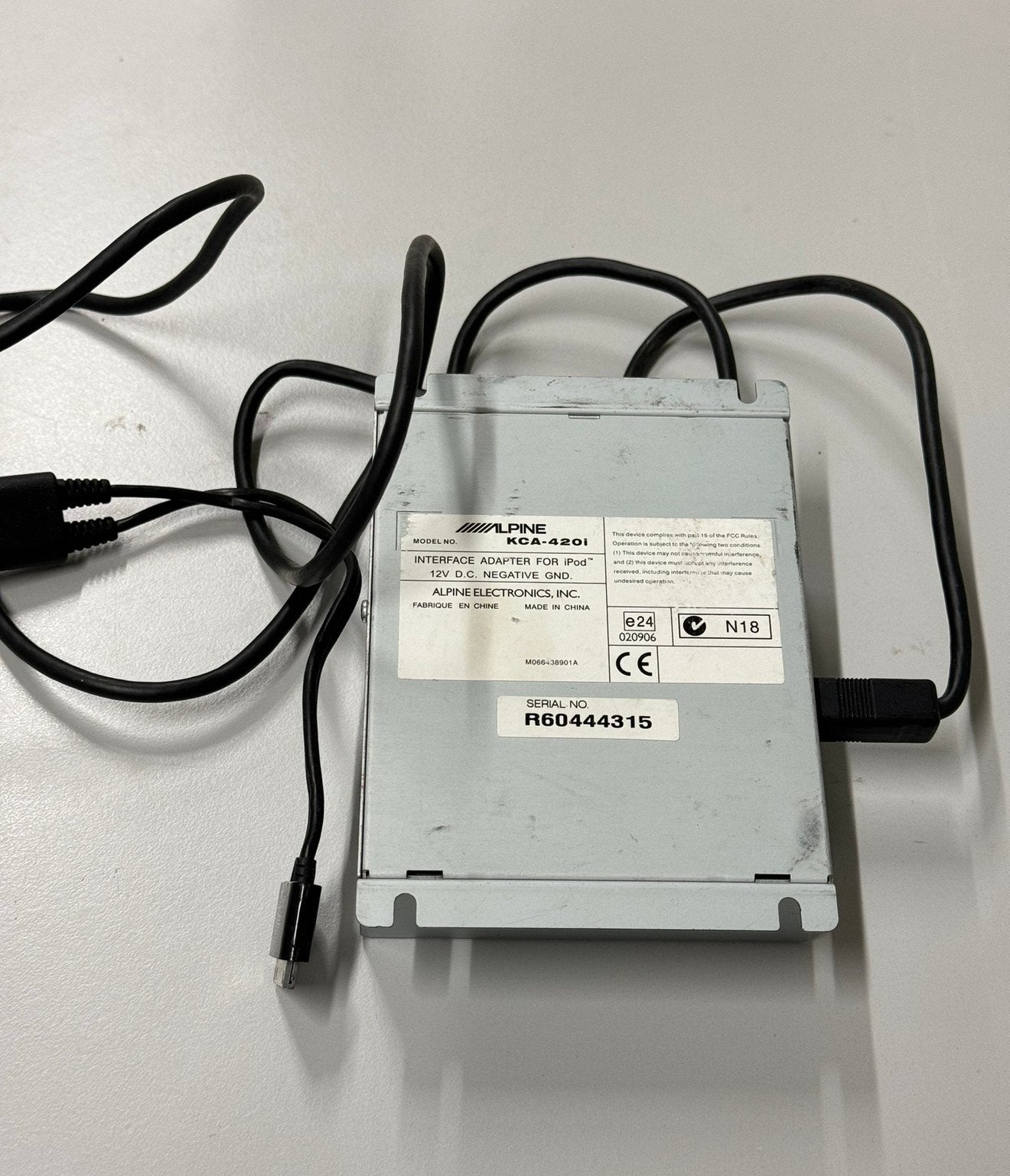 Alpine KCA-420i Interface Adapter Voor Apple iPod module set, Ophalen of Verzenden, Zo goed als nieuw, Carkit of Auto-accessoire