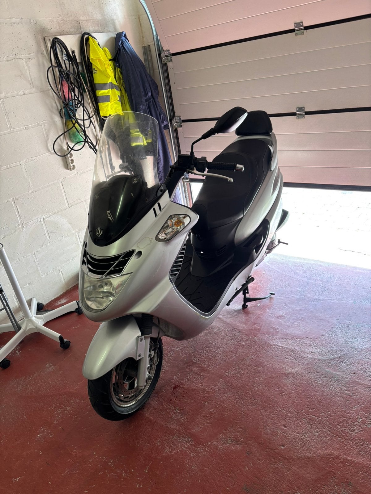 Scooter, 125Cc, Ophalen, Zo goed als nieuw, SYM