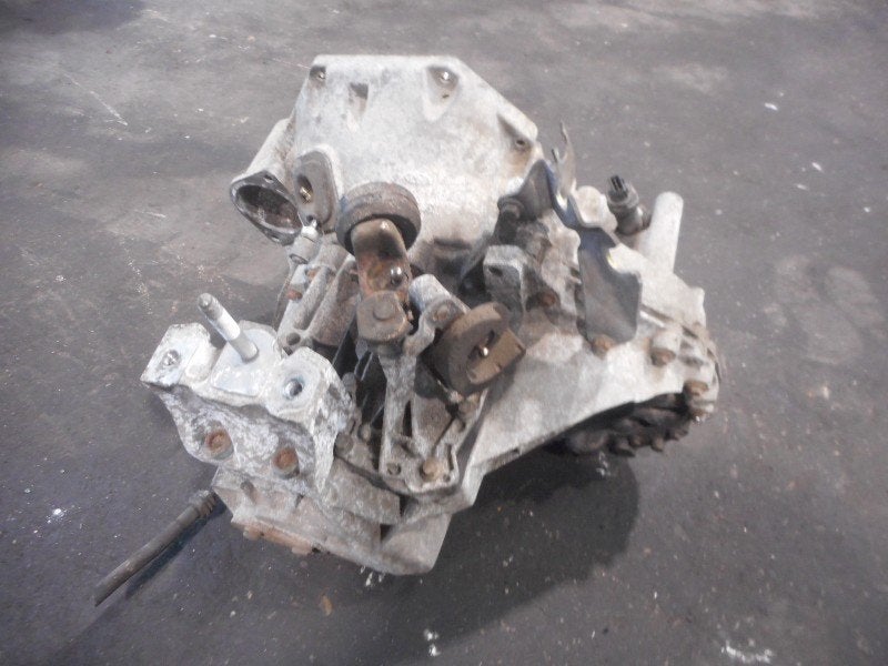 VERSNELLINGSBAK SCHAKEL Ford Galaxy (WGR) (ym2r-7002-cf), Auto-onderdelen, Gebruikt, Henry-Ford-Straße  1
50735  Köln, DE, Ford-Werke GmbH