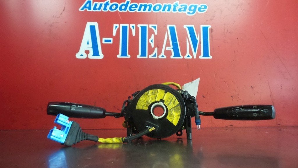 COMBINE COMMODO Mazda 323 P (BA15) (01-1996/09-1998), Autos : Pièces & Accessoires, Tableau de bord & Interrupteurs, Mazda, Utilisé