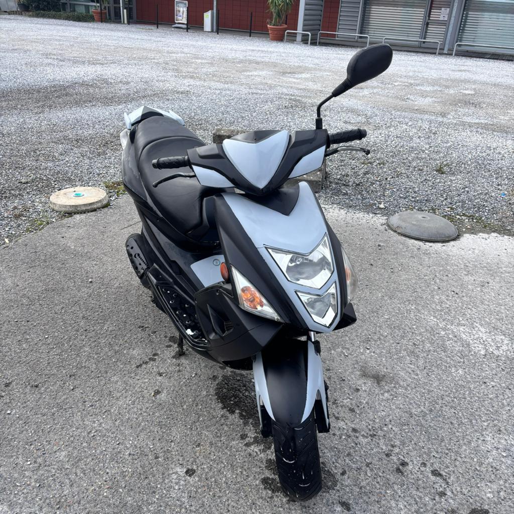 Voici scooter classe a 49cc tgb 2t a partir au plus vite !, Motos, Enlèvement, 1 cylindre, Jusqu'à 11 kW