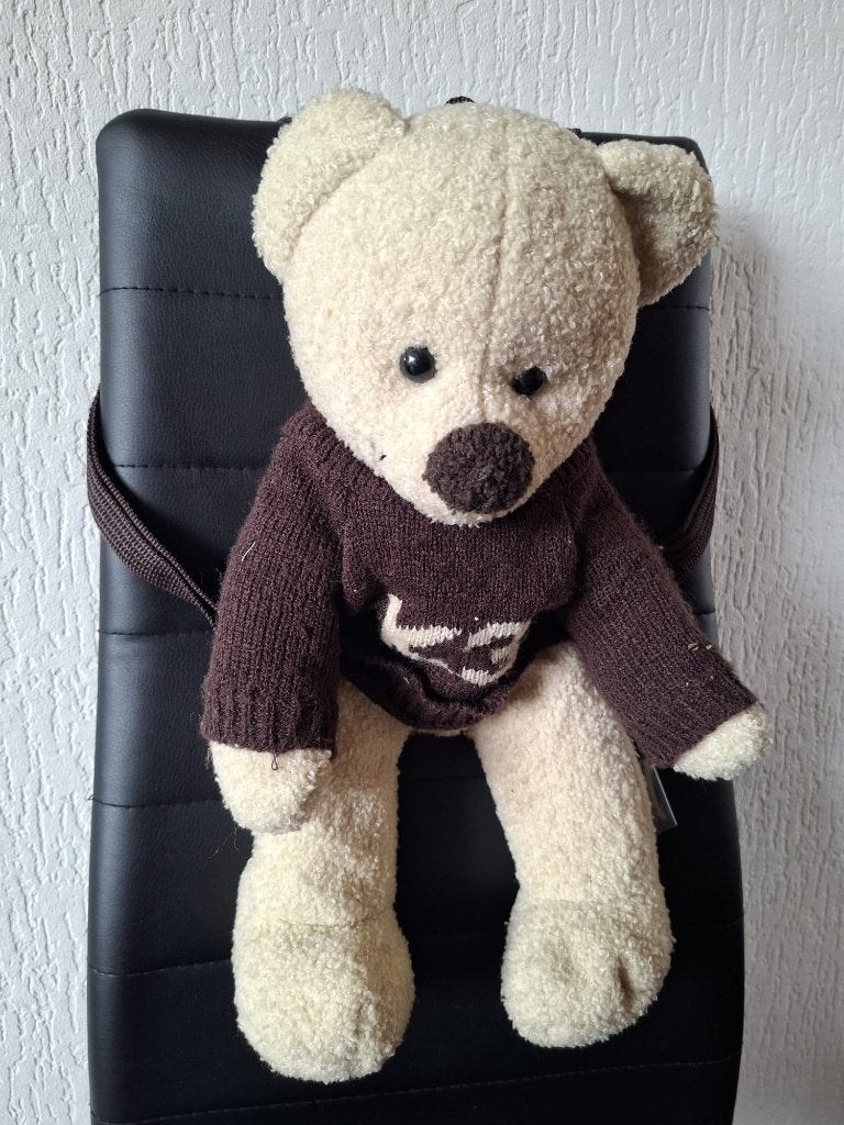 Knuffels, Ophalen, Beer, Zo goed als nieuw, Met kleding of accessoire