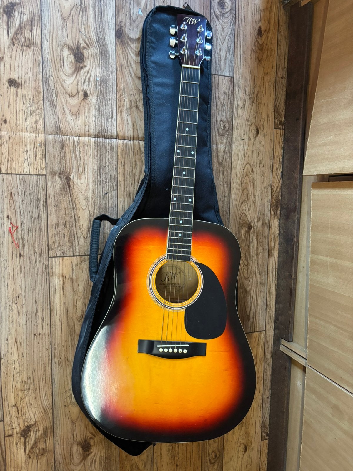 Rw richwood kdf 25 sb met draagtas, Musique & Instruments, Instruments à corde | Guitares | Acoustiques, Enlèvement ou Envoi, Comme neuf