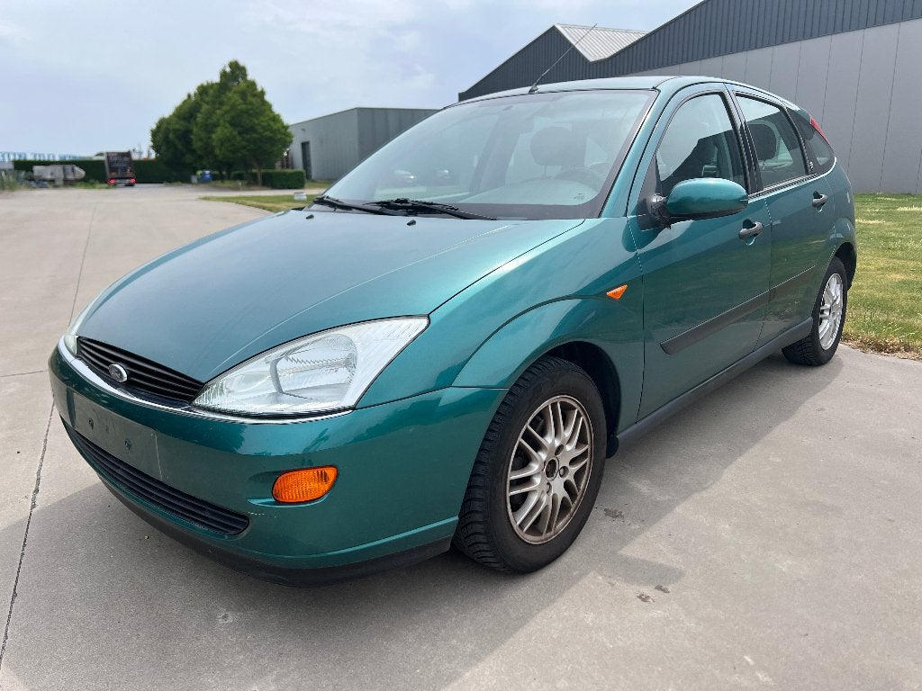 Ford Focus Ghia 1.6 essence 133000km prête à immatriculer, Autos, Ford, Particulier, Focus, ABS, Air conditionné, Verrouillage central