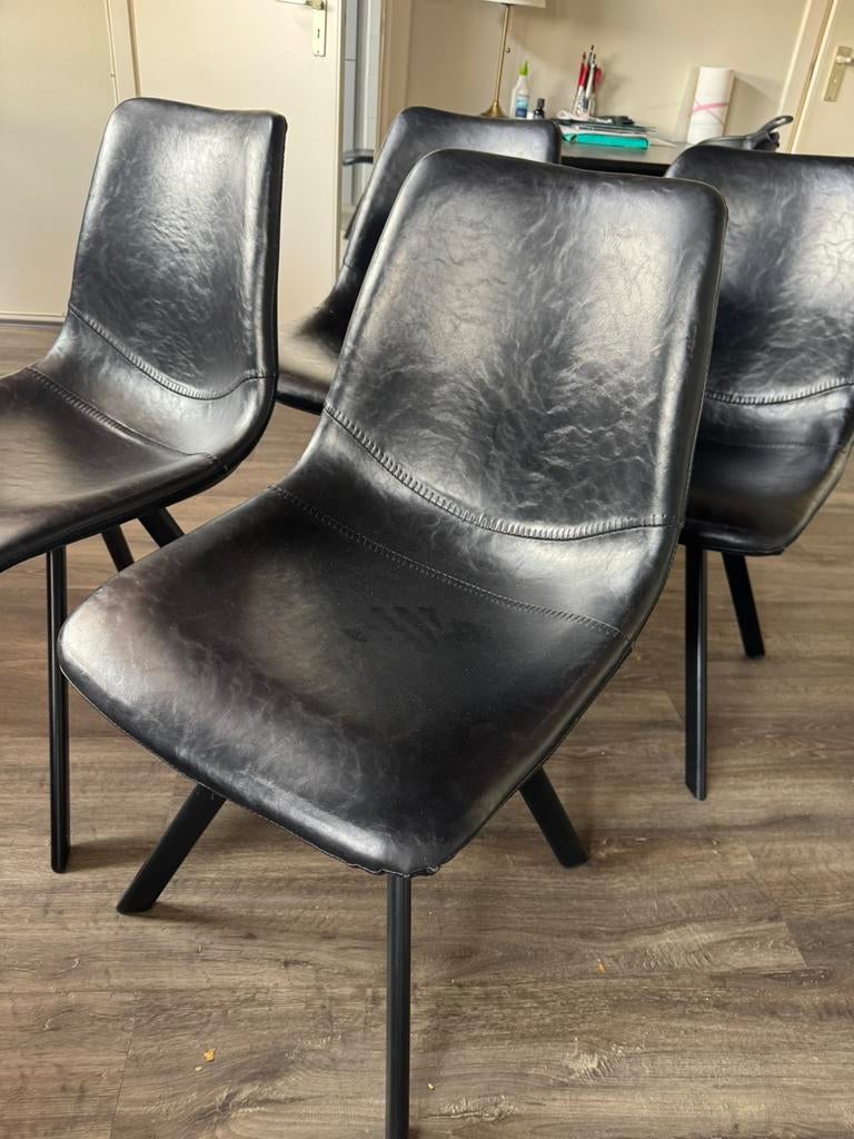 Chaises, Enlèvement, Comme neuf