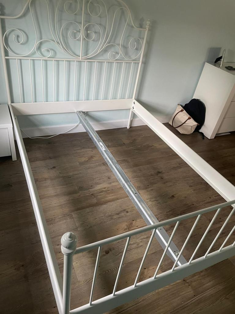 Bed breedte 140cm, Huis en Inrichting, Slaapkamer | Bedden, Ophalen, Gebruikt