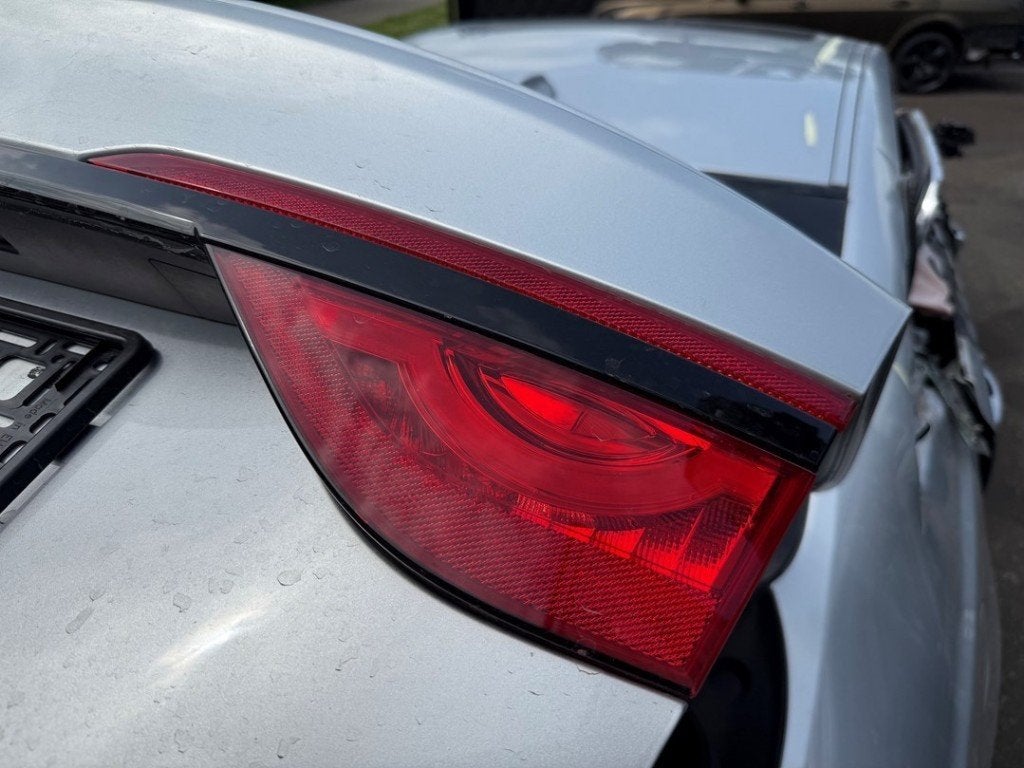 FEU ARRIÈRE DROIT XF (X260) (|T2H18979|GX6315K272AG|), Campus Kronberg 7
61476  Kronberg im Taunus, DE, Utilisé, Jaguar, Jaguar Land Rover Deutschland GmbH