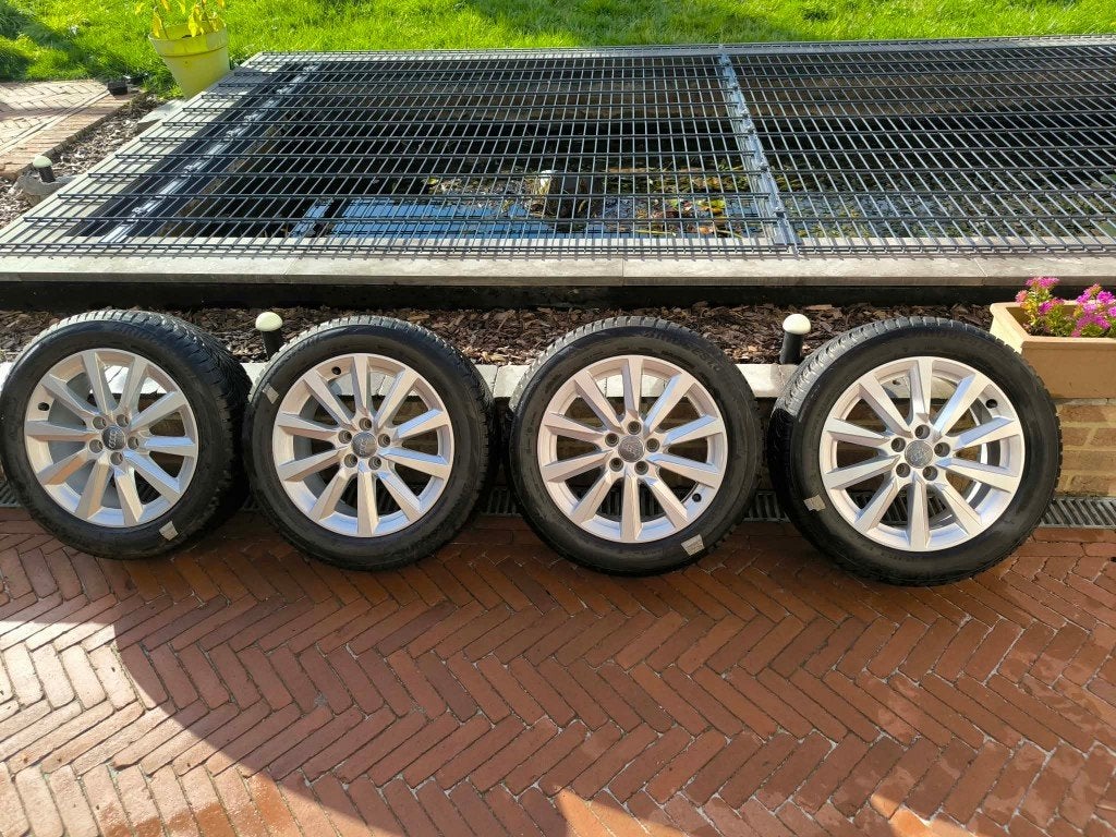 16" Audi A1 velgen met winterbanden, Auto-onderdelen, Ophalen, Gebruikt, 16 inch, Banden en Velgen