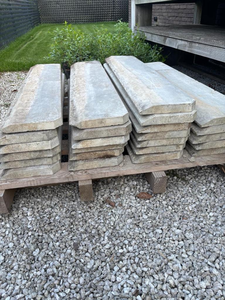 24 Wirtz boordsteen, Enlèvement, Utilisé