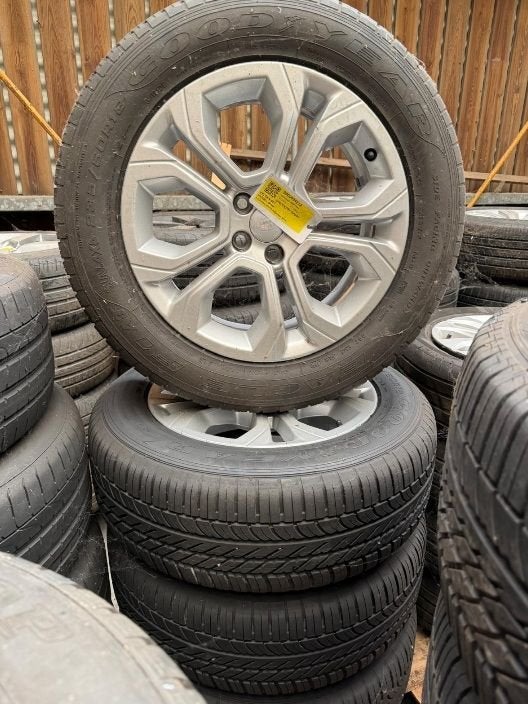 Discovery sport (L550) 2019 Zomerset  235/60 18 Goodyear, Auto-onderdelen, Banden en Velgen, 18 inch, Gebruikt, -, -