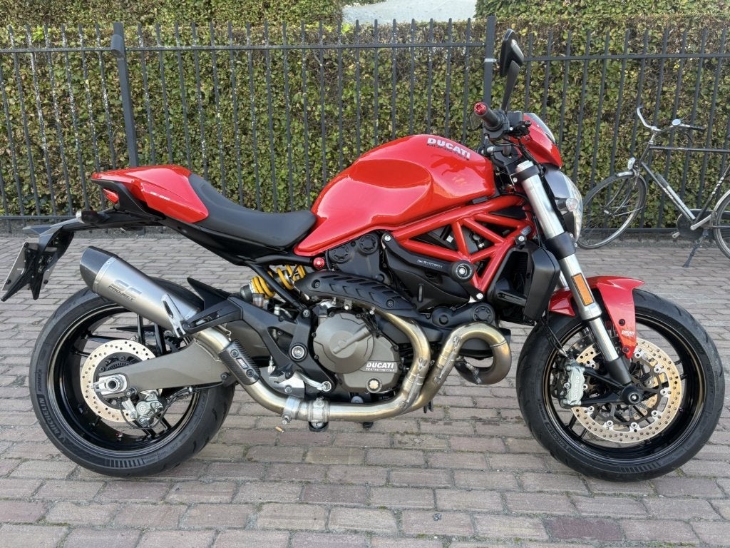 Ducati Monster 821, 2 cilinders, Motorrijbewijs A, Meer dan 35 kW, ABS