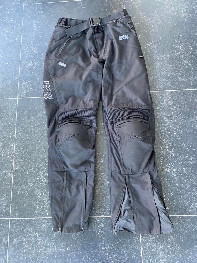 Ixs motorbroek, Motoren, Ophalen