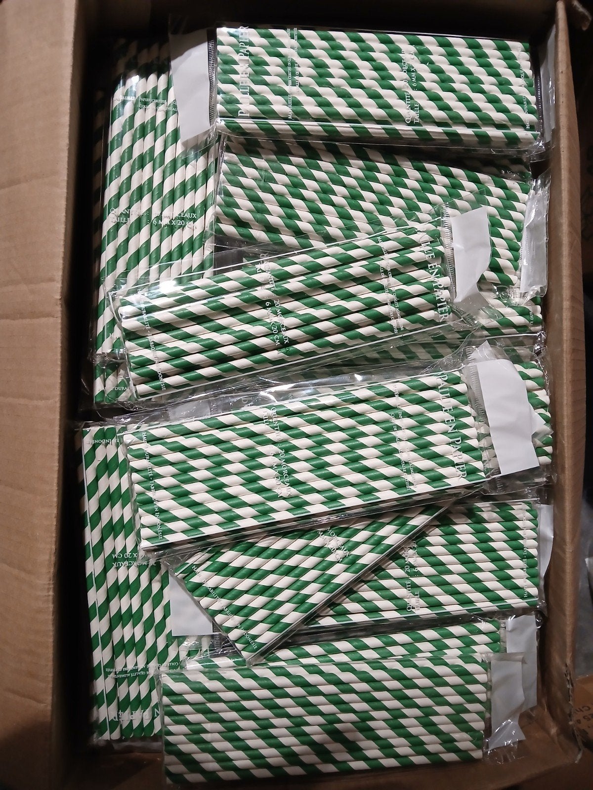 Rietjes/ drinkrietjes +-3700 st nieuw
50 euro voor volledige, Ophalen