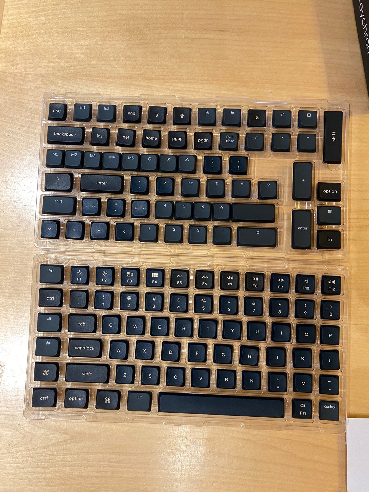 Mixed Keychron Keycaps (Low Profile Double Shot PBT LSA), Computers en Software, Ophalen of Verzenden, Zo goed als nieuw