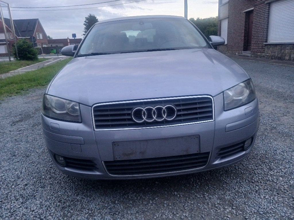 AUDI A3/1600cc BENZINE/AUTOMAAT/PROBLEM/TRANSMISSON/, Auto's, Audi, Automaat, Bedrijf, Berline, Grijs