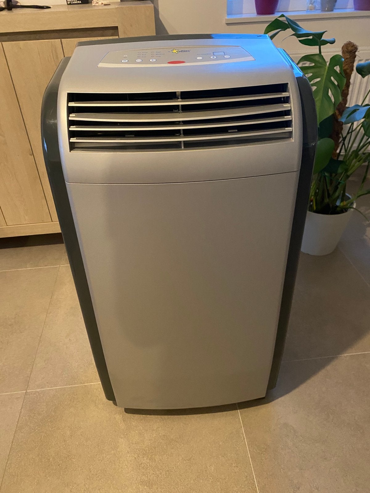 Mobiele airco suntec 12000 BTU, Ophalen, Gebruikt, 3 snelheden of meer, 100 m³ of groter