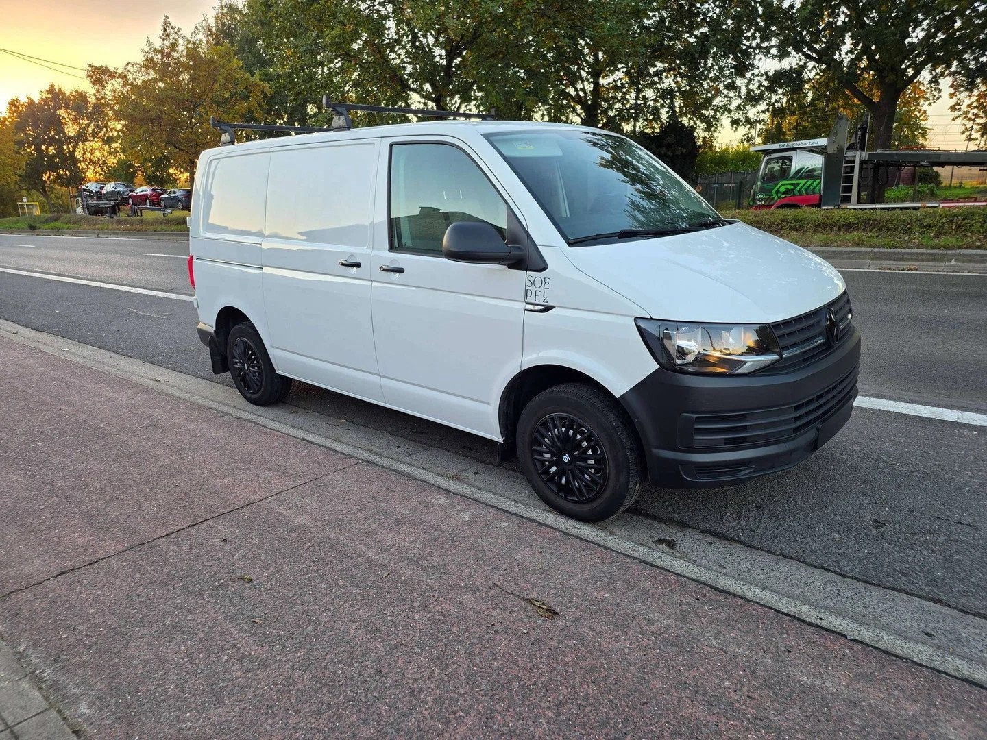 Volkswagen T6 TRANSPORTER 2.0 TDI "LICHTEVRACHT/UTILITAIRE", https://public.car-pass.be/vhr/3547bfa1-4111-4ff7-8428-e89f334c4275
