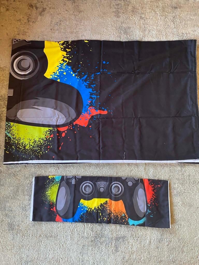 Dekbedovertrek 135x200cm. Spelcontroller., Kinderen en Baby's, Kinderkamer | Beddengoed, Zo goed als nieuw, Dekbedovertrek, Zwart