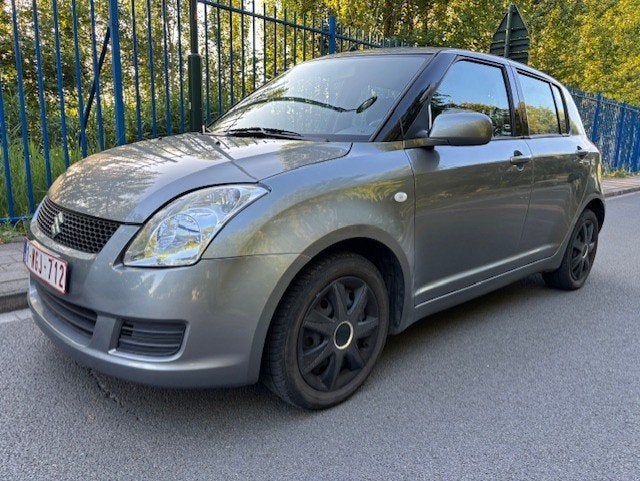 SUZUKI SWIFT 1.3i 16v GL, Autos, Suzuki, Achat, 140 g/km, Entreprise, Boîte manuelle