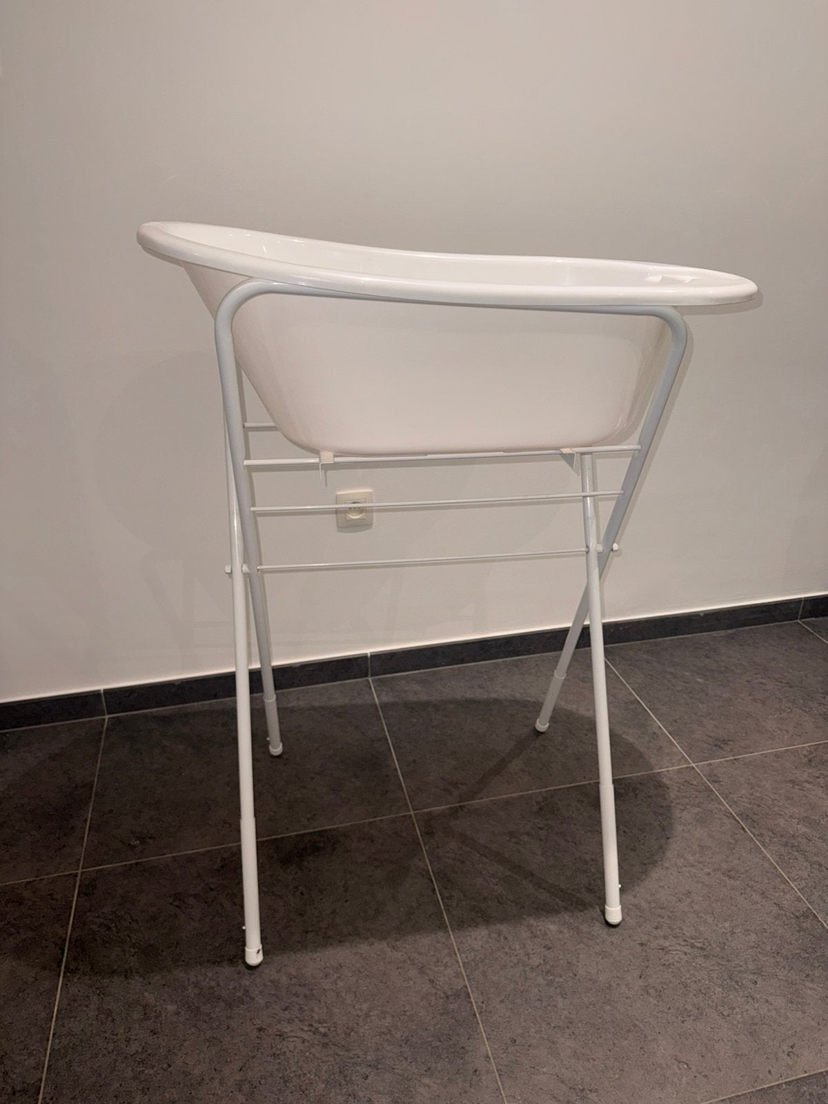 Baignoire pour bébé + support à l'état neuf, Enlèvement, Comme neuf, Baignoire