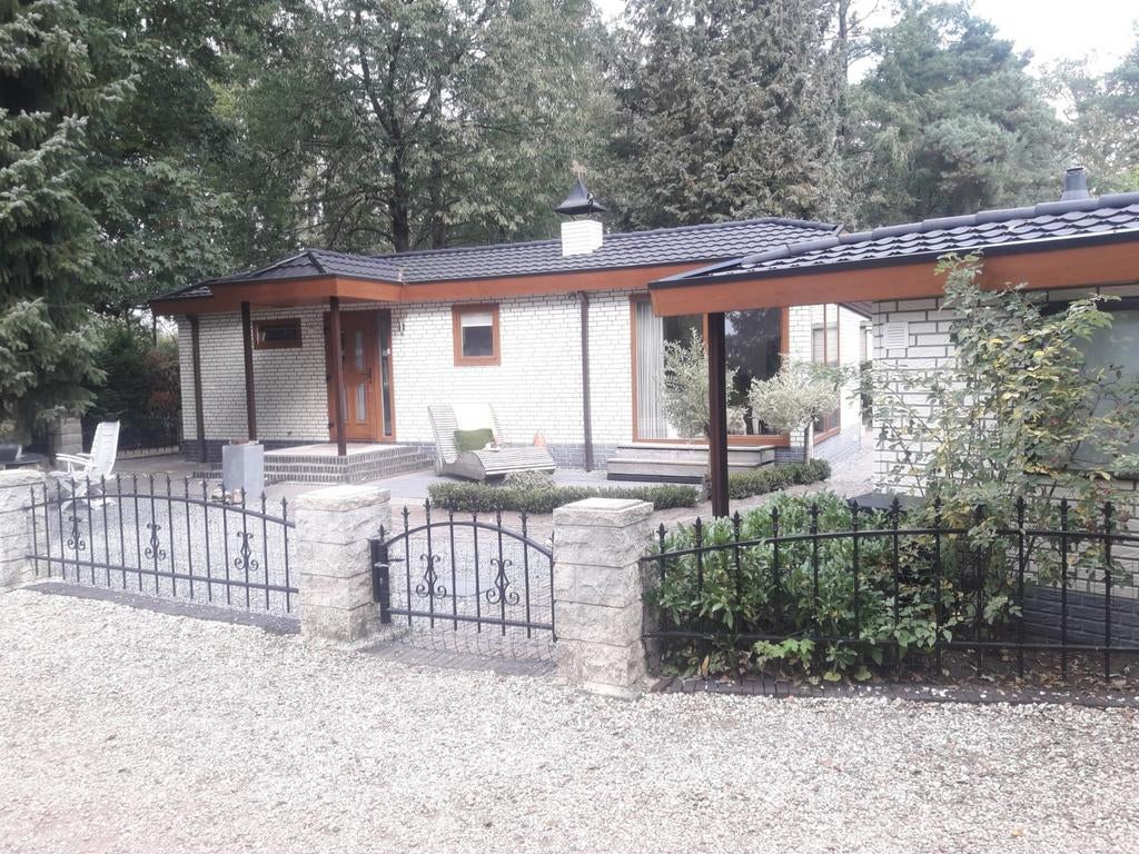 Chalet in Nederland, natuurgebied de Veluwe, eigen grondstuk