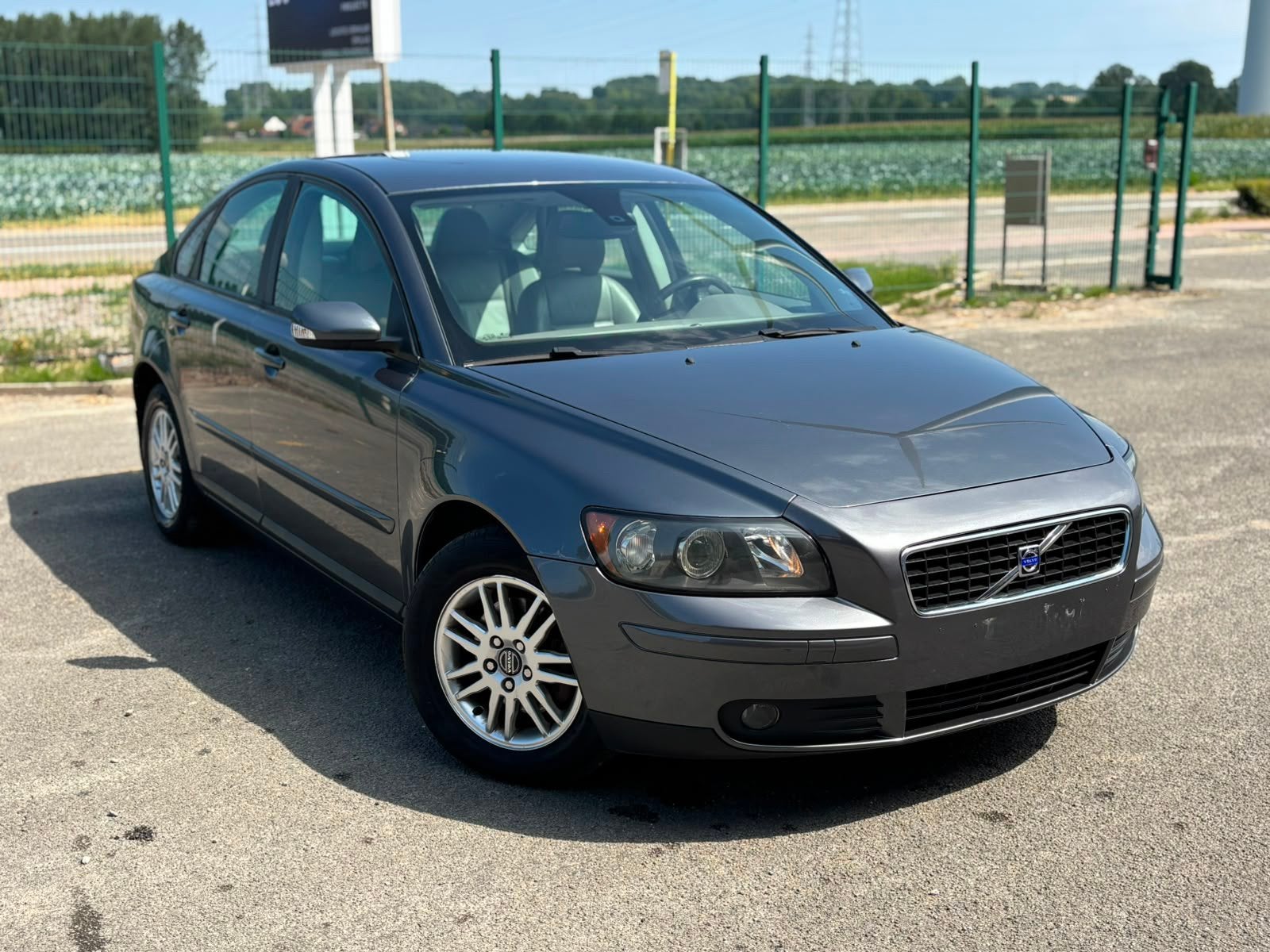 Volvo S40 1.6 diesel airco, 4 deurs, https://public.car-pass.be/vhr/4a04bc2a-c3ae-418e-859c-6c796f77e753, 1560 cc, Parkeersensor
