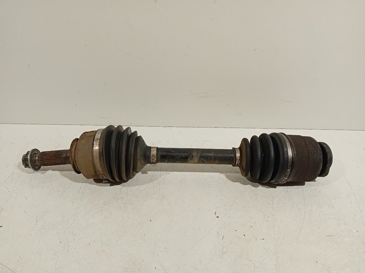 Aandrijfas rechts voor Kia Sorento, Onderdelen@venauto.nl, Van der Ven Autorecycling B.V., Gebruikt, Ettenseweg 76, 4706 PB Roosendaal, The Netherlands