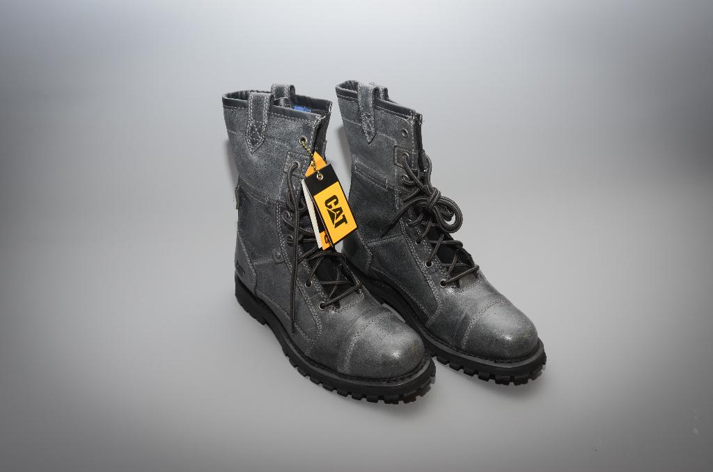Caterpillar (41), Enlèvement ou Envoi