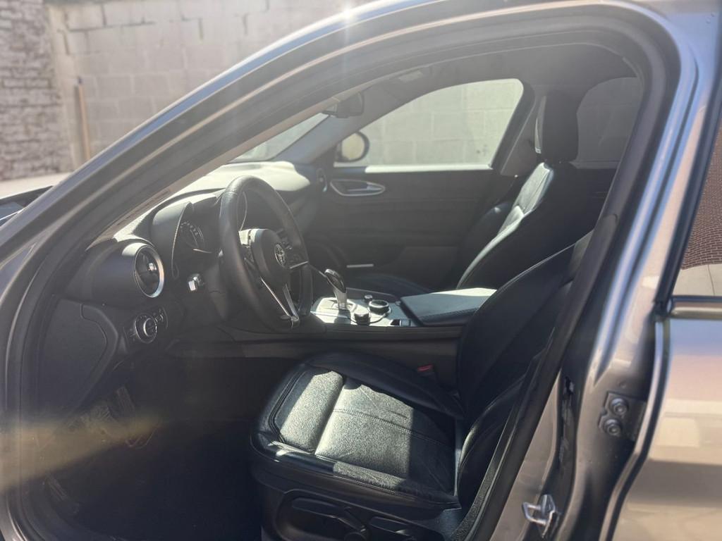 Alfa Romeo Giulia Super (année de construction 2017), Achat, Entreprise, 200 ch, Cruise Control