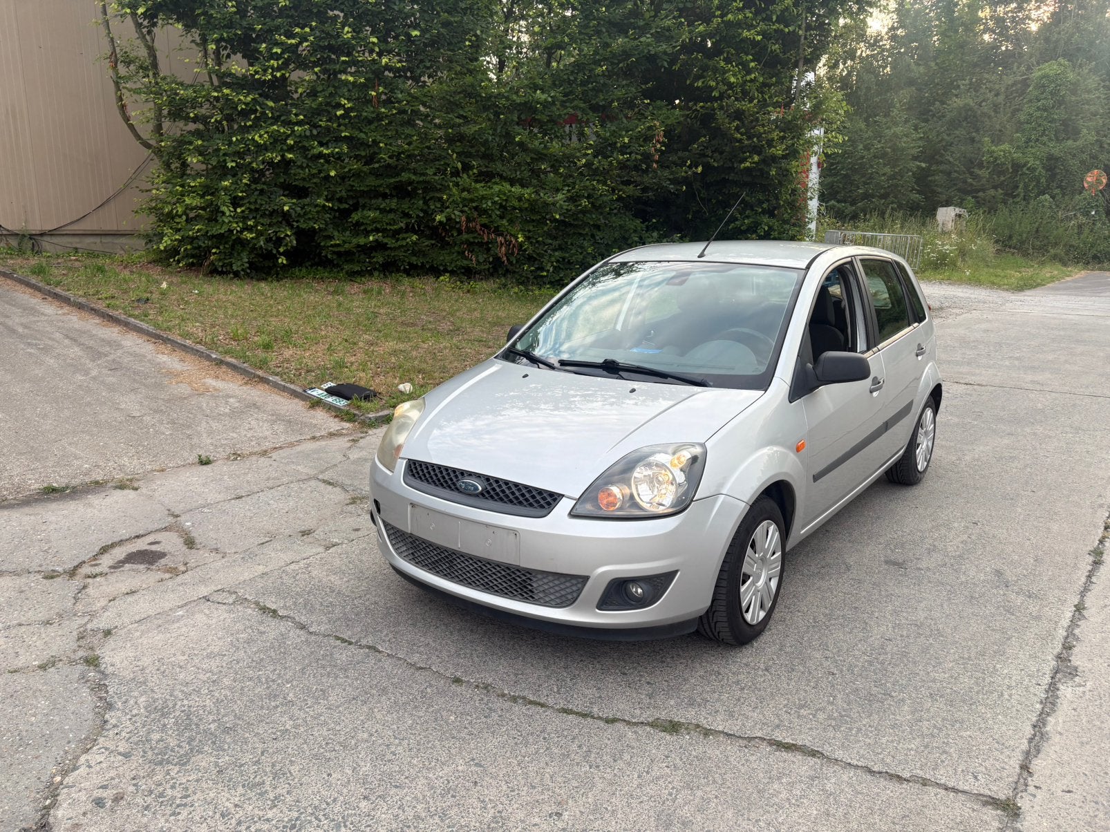 Ford Fiesta 2006 1.3 Essence ️ /107000km/Climatisation, Autos, Argent ou Gris, Achat, Entreprise, Fiësta