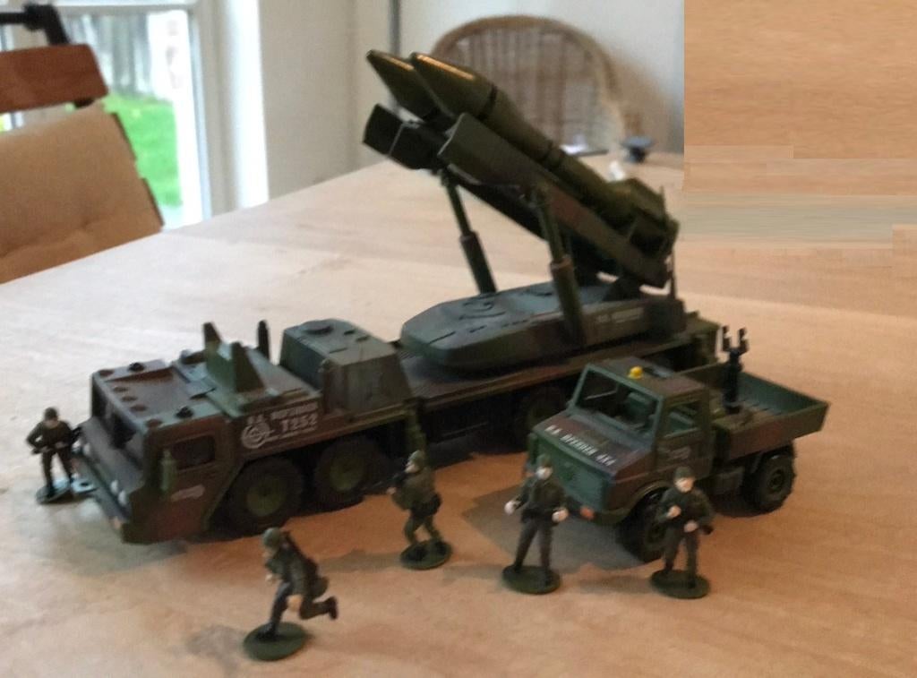 Smart Toys Us Defender, Enlèvement, Utilisé