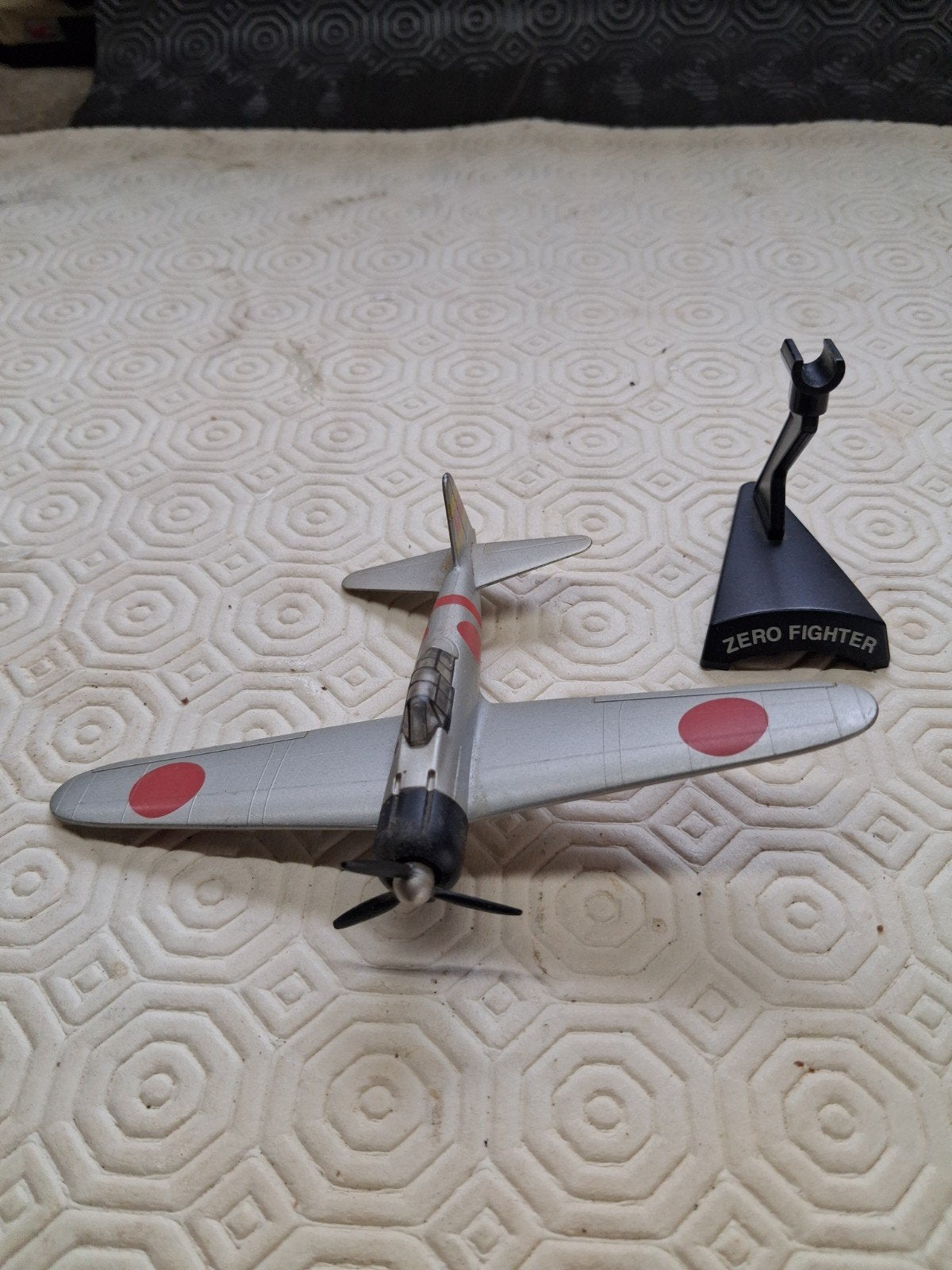 avion japonnais, Enlèvement ou Envoi, Avion