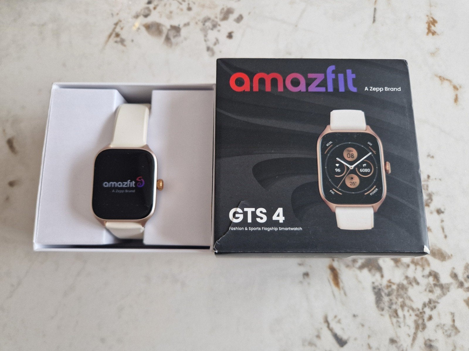 amazfit gts 4 nieuw, Handtassen en Accessoires, Smartwatches, Ophalen of Verzenden