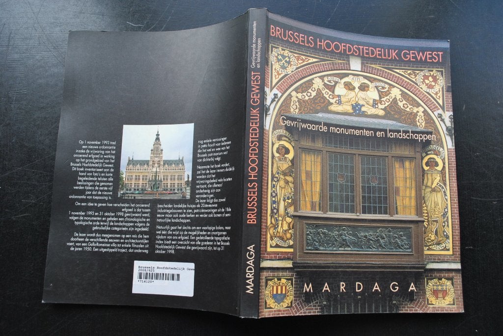 Brussels Hoofdstedelijk gewest Gevrijwaarde monumenten RARE, Livres, Enlèvement ou Envoi, Utilisé