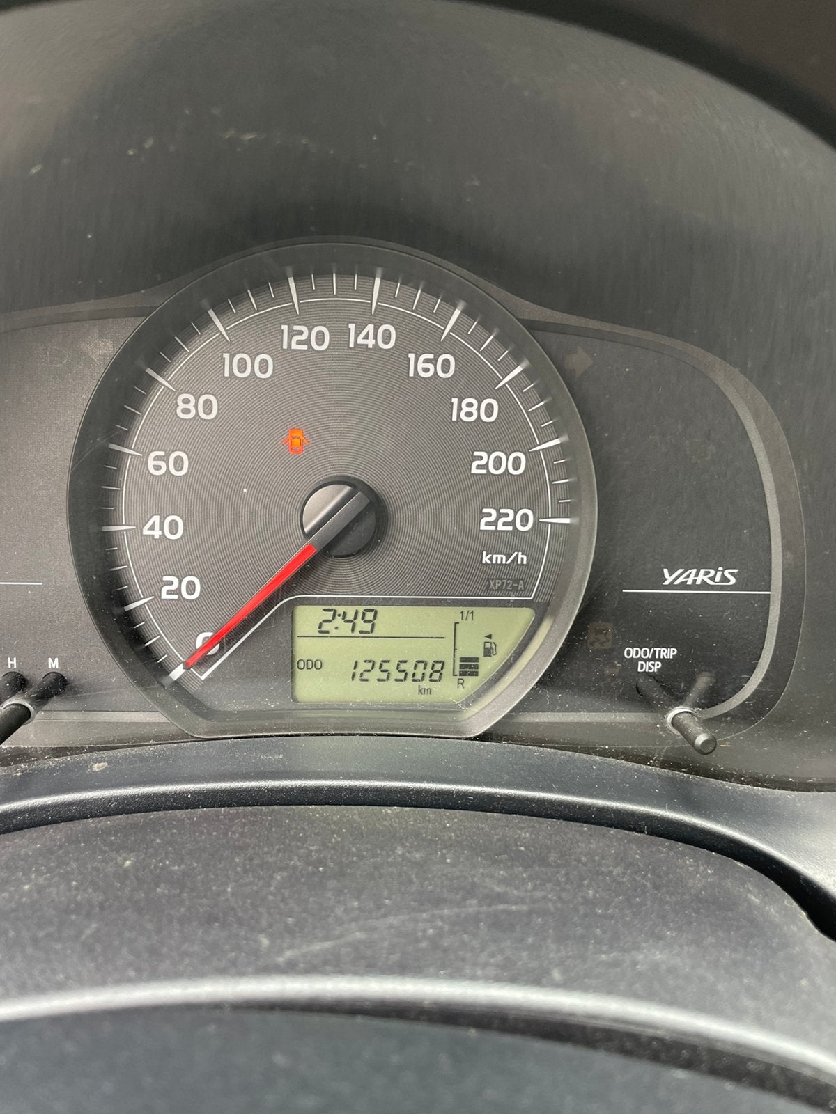Toyota Yaris zwart, Stof, Zwart, Zwart, Handgeschakeld