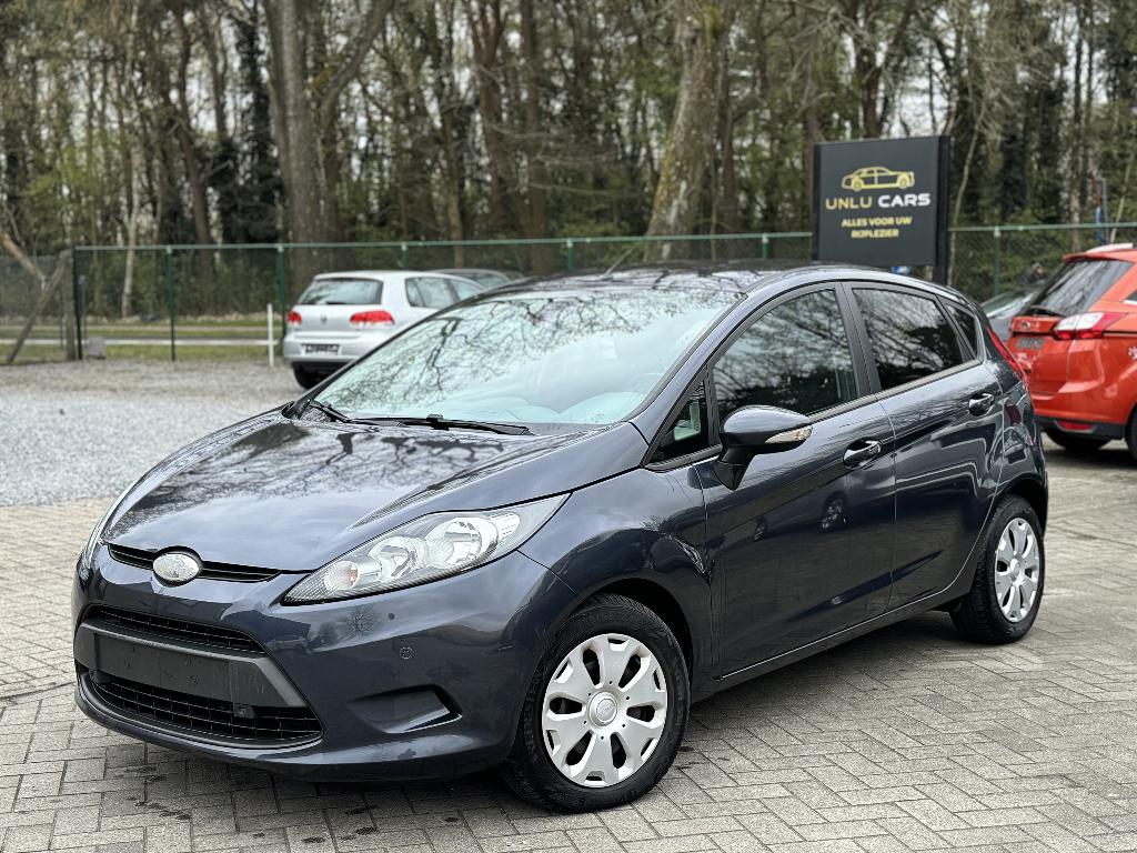 FORD FIESTA 1.6 DIESEL, Euro 5, Stof, 4 cilinders, Bedrijf