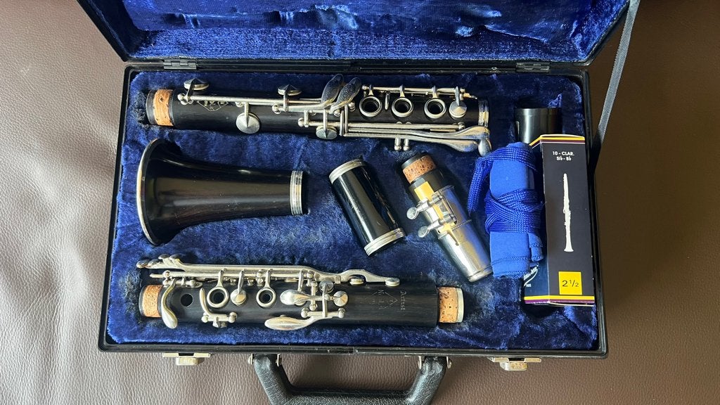 Klarinet Noblet 45 (Artist), Muziek en Instrumenten, Gebruikt, Met koffer, Hout, Ophalen