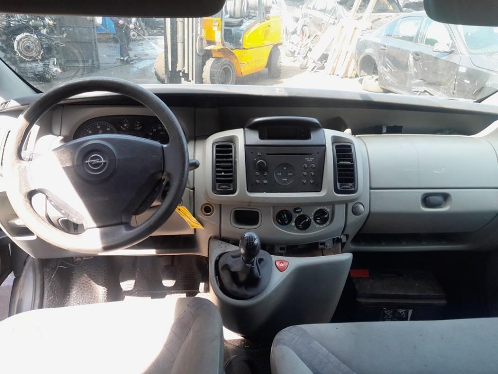 RADIO Opel Vivaro (01-2000/07-2014) (CDR2005), Utilisé, Opel