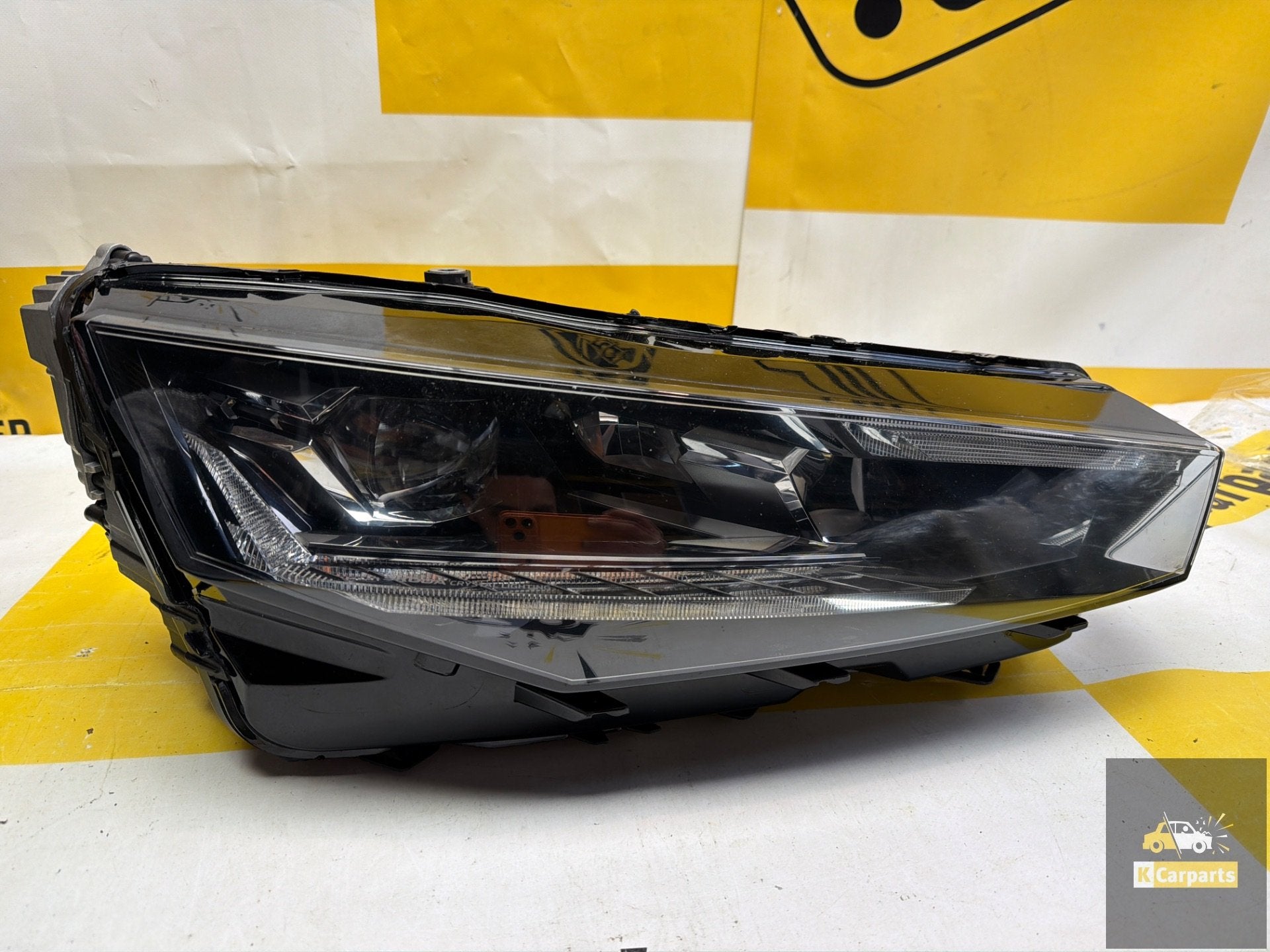 SKODA SCALA LIFT 655941016A 2023- FULL LED Koplamp rechts, Tr. Vaclava Klementa 869
293 01  Mlada Boleslav, CZ, Skoda, Skoda Auto a.s.