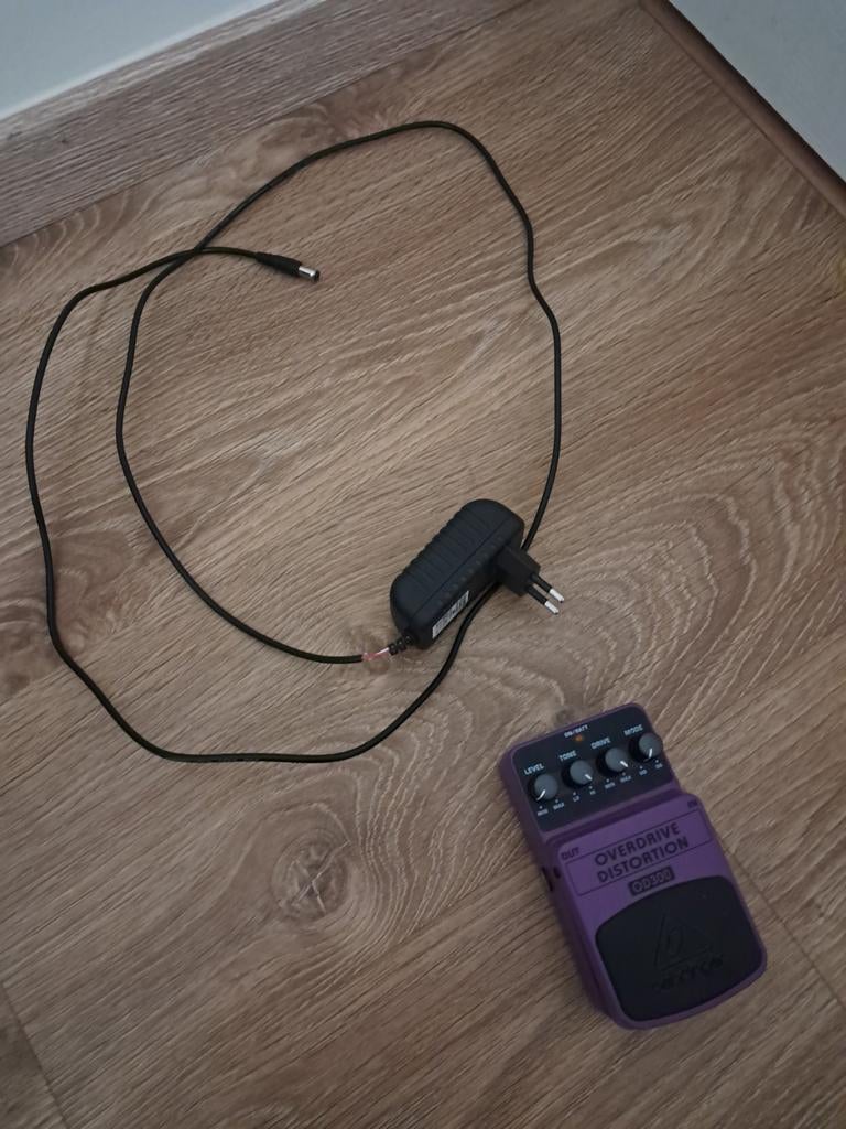 Behringer OVERDRIVE/DISTORTION OD300, Musique & Instruments, Enlèvement