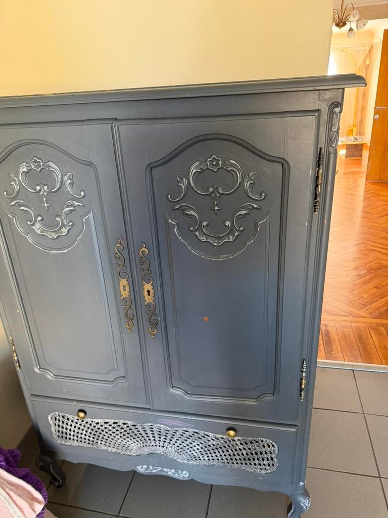Meuble vintage avec radio intégrée – style ancien – bon état, Antiquités & Art, Enlèvement