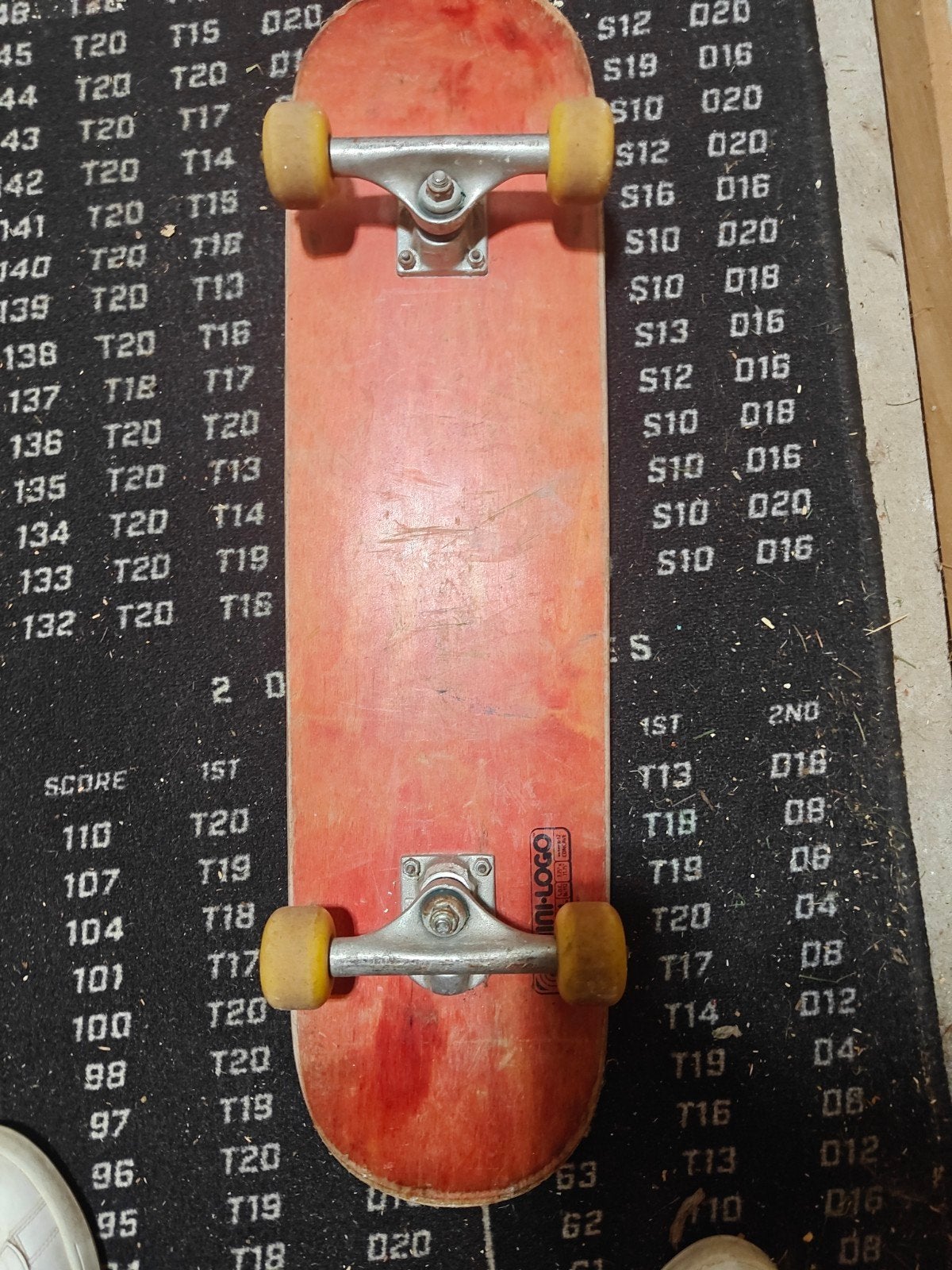 Oud Mini Logo skateboard – S.O.C. No. 112
Kan gebruikt wo, Sports & Fitness, Enlèvement, Utilisé, Skateboard